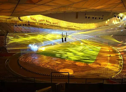 Colorful Lights ayuda al espectáculo audiovisual de luces y sombras a gran escala 