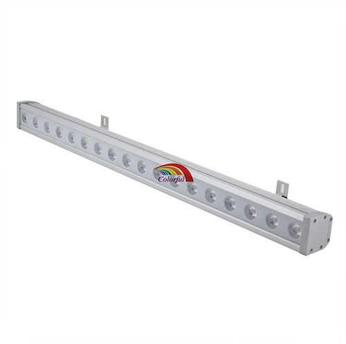 Barra de lavado LED 4 en 1 RGBW de cuatro colores para exteriores de 18LED 200W
